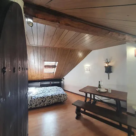 Apartman Typical Mountain Mansarda Close To Fiera Rho Milano Mind Pero
