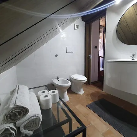 Typical Mountain Mansarda Close To Fiera Rho Milano Mind
